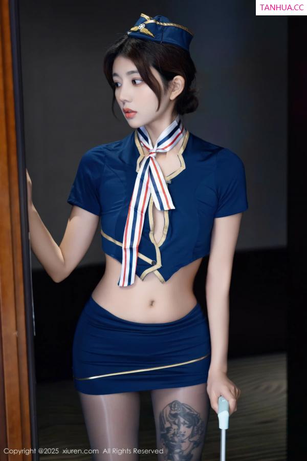 [XiuRen]高清写真图 2025.12.16 No.11112 姜冉冉_Renee@ 空姐制服